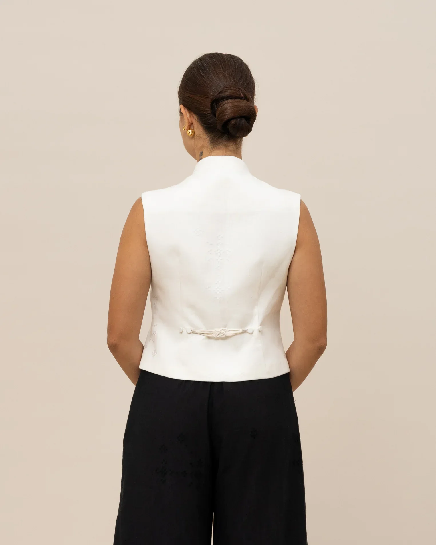 SUKKHA CITTA | ANGKASA - Structured Vest - Image 3