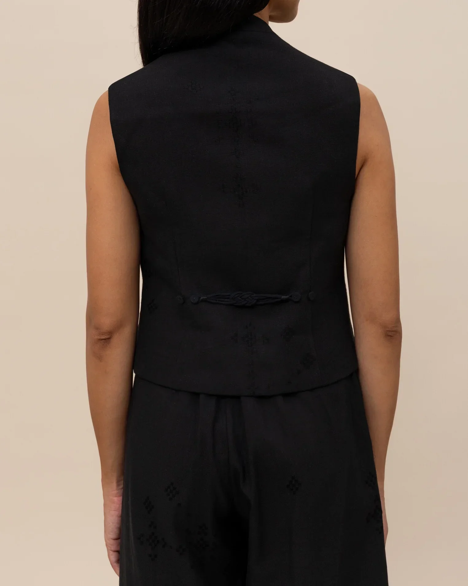 SUKKHA CITTA | ANGKASA - Structured Vest - Image 7