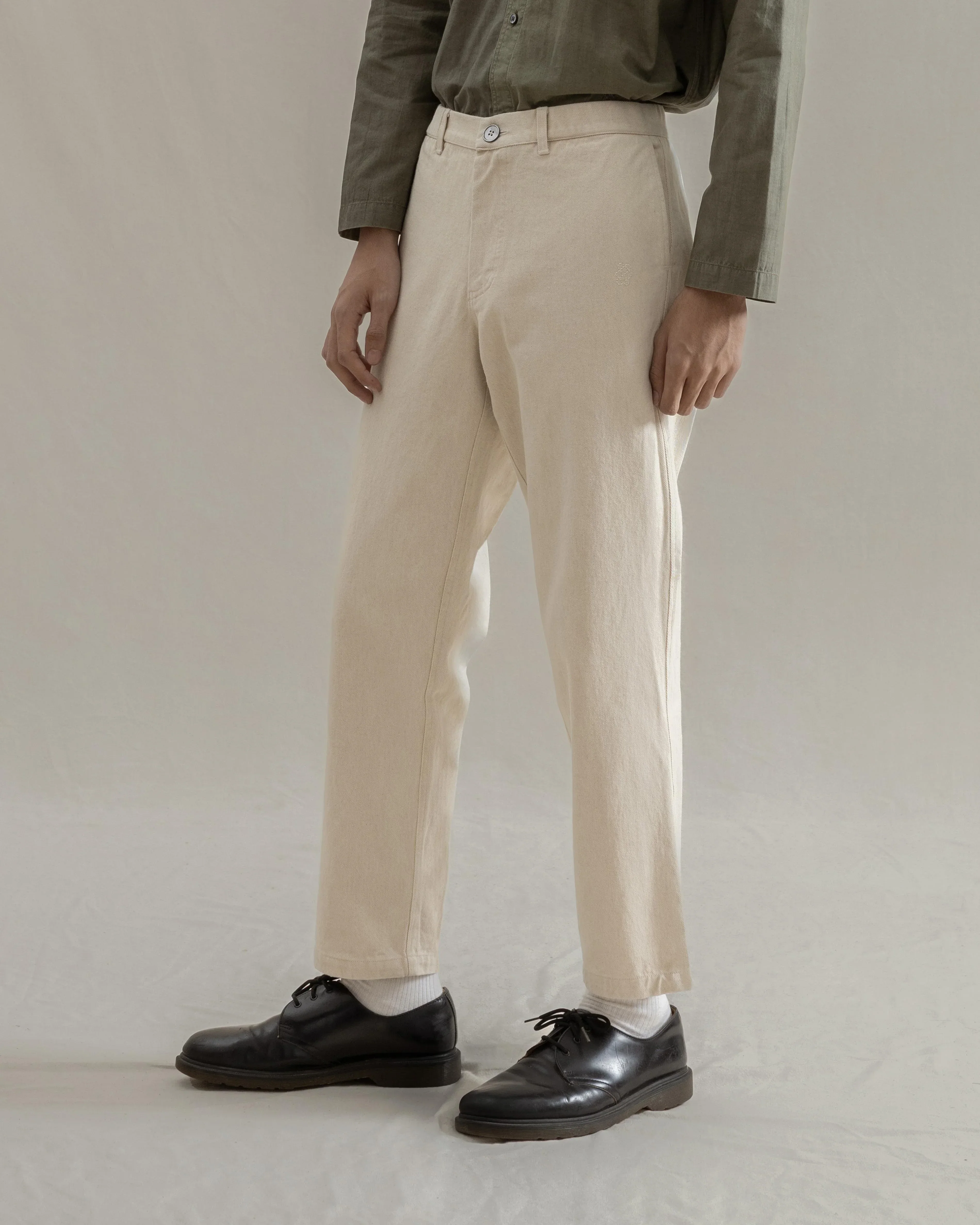 SUKKHA CITTA | HARA - Refined Pants - Image 3