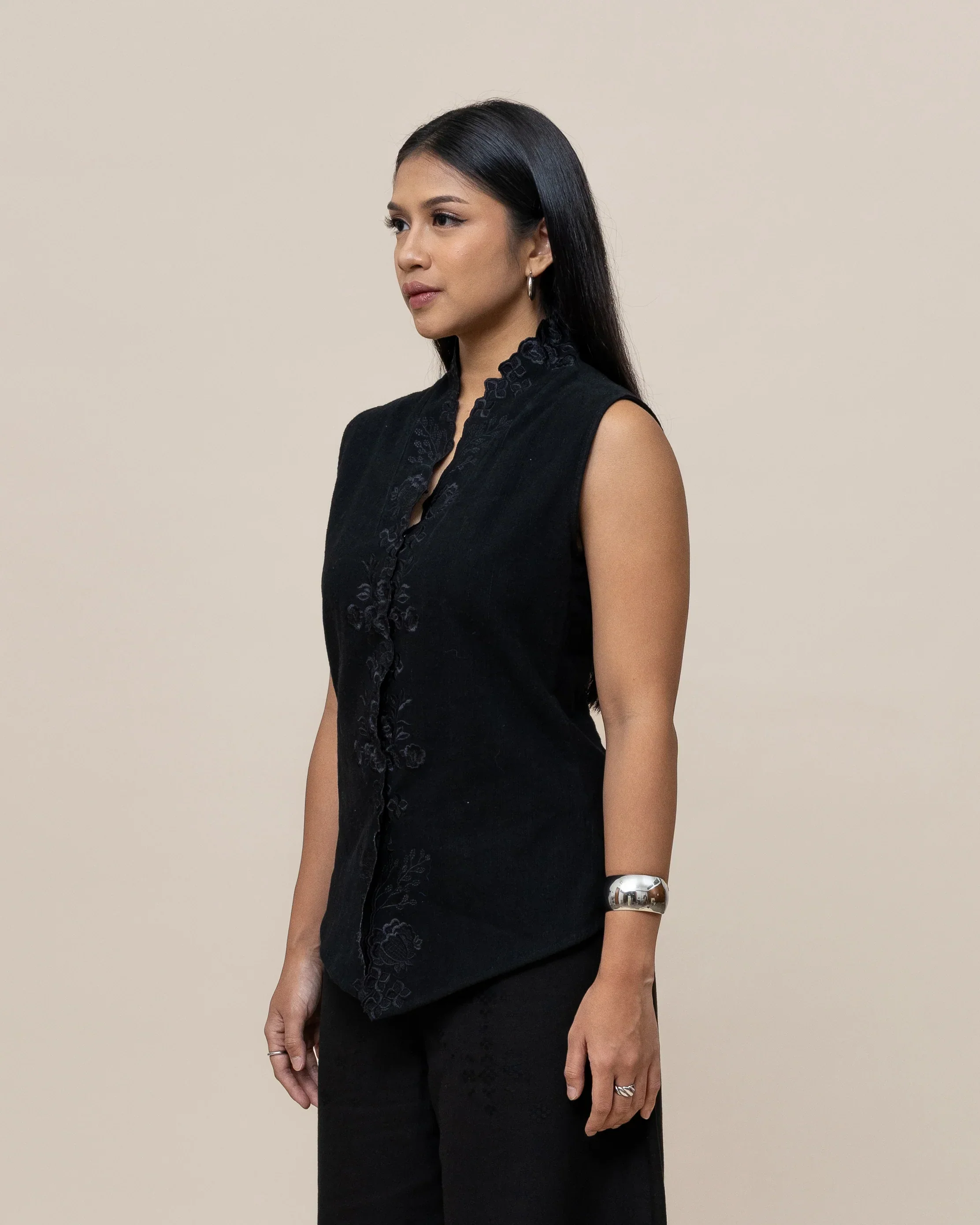 SUKKHA CITTA | KAPAS - Embroidered Kebaya Vest - Image 6