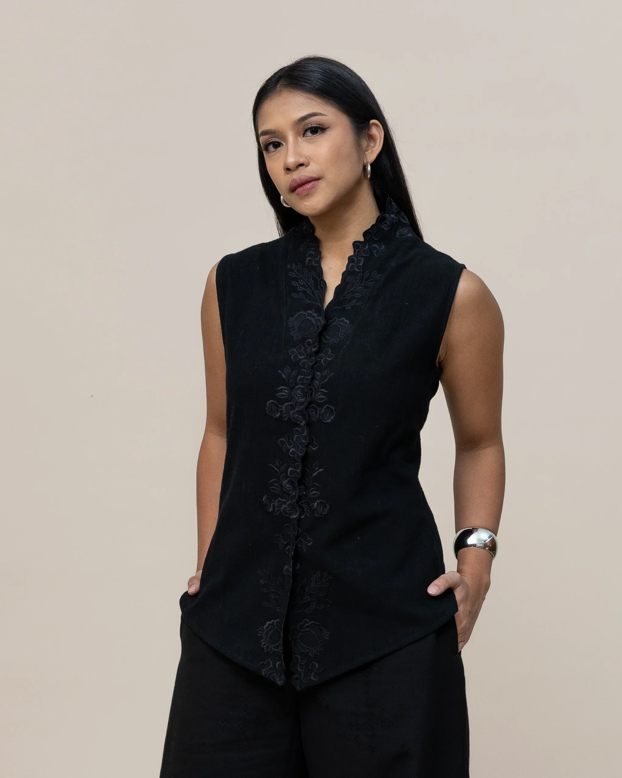 SUKKHA CITTA | KAPAS - Embroidered Kebaya Vest - Image 7