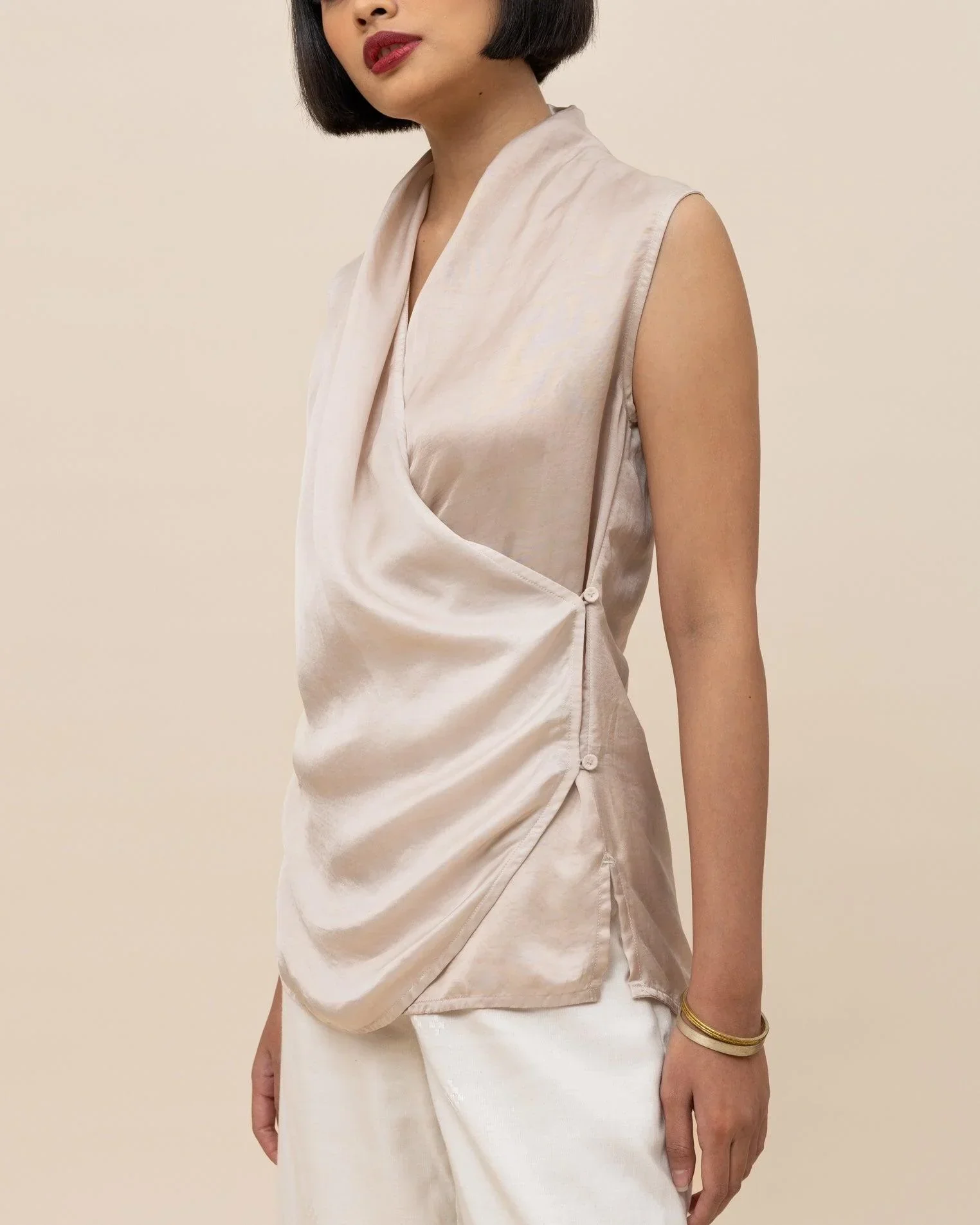 SUKKHA CITTA | PLANTS - Classic Wrap Top - Image 3