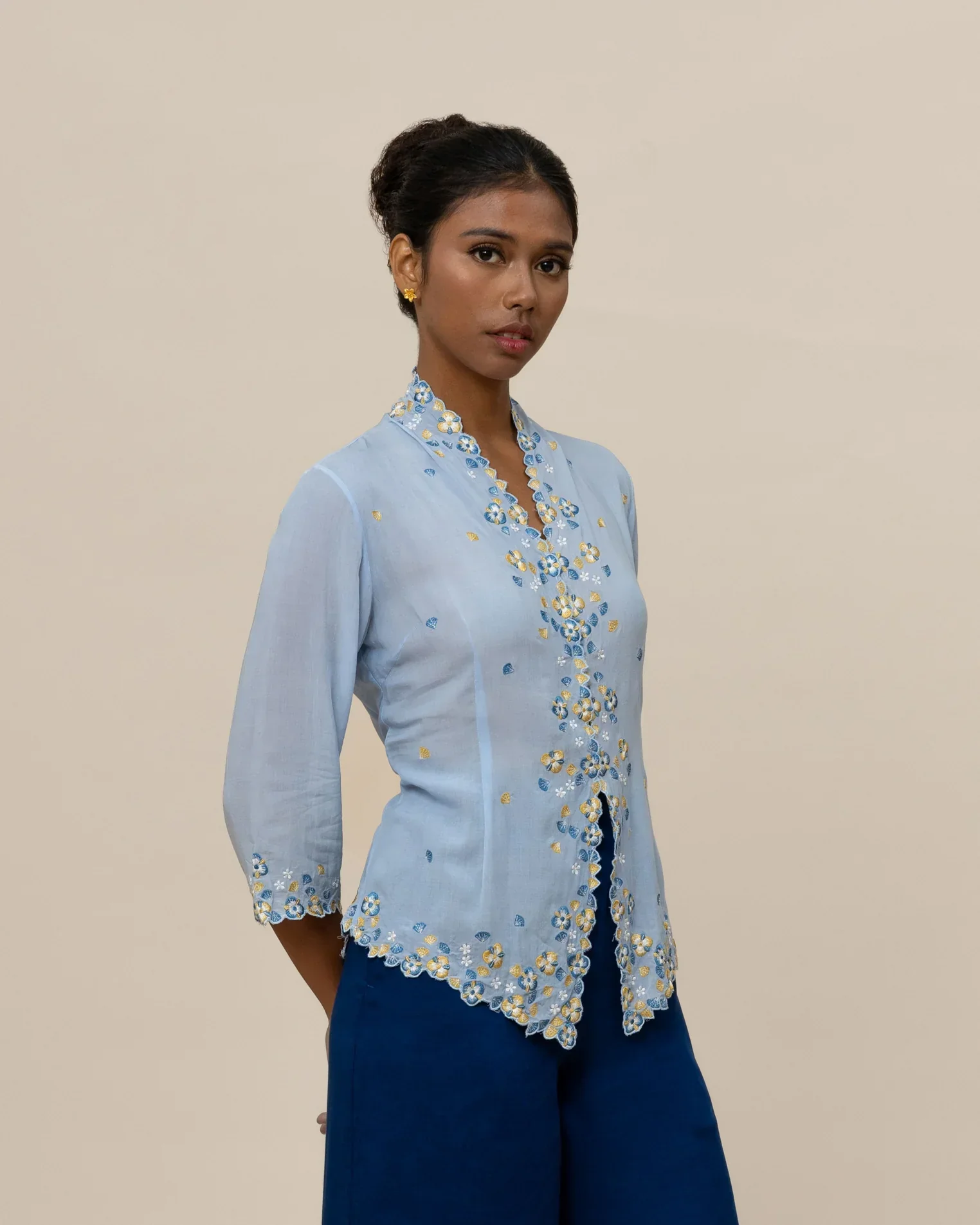 SUKKHA CITTA | SERIBU BUNGA - Kebaya Top - Image 7