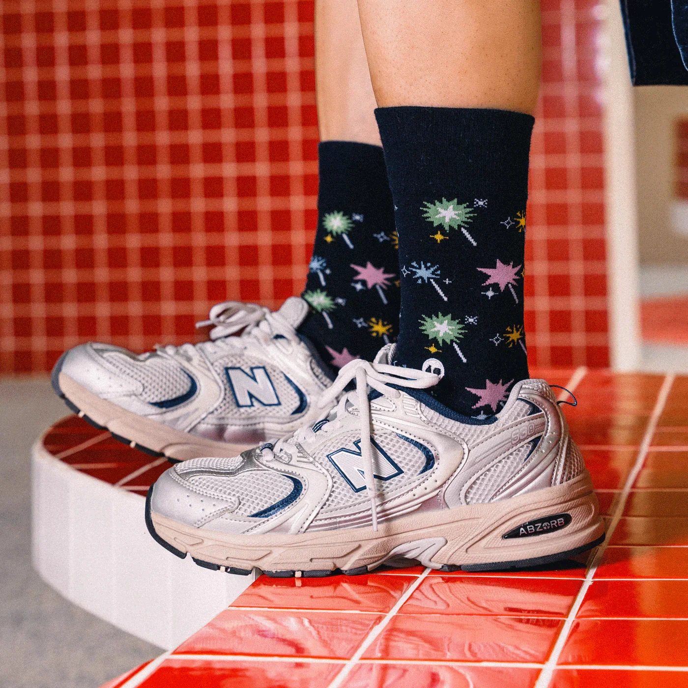 TALKING TOES | Glowing Sparklers Crew Sock - Image 2