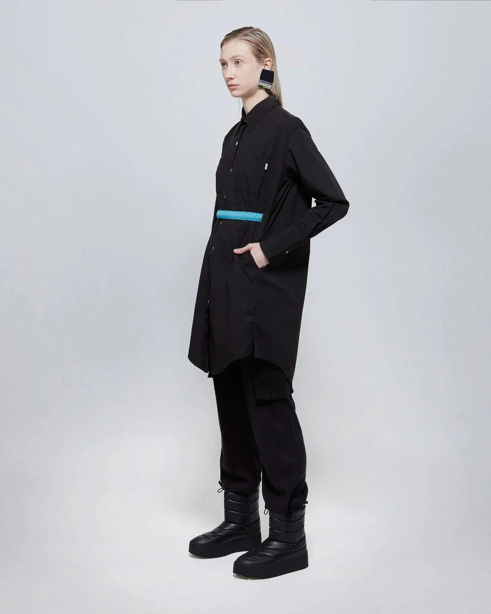 ROCK DAISY | Tasha Oversized TENCEL™ Belted Shirt Dress Black - Image 2