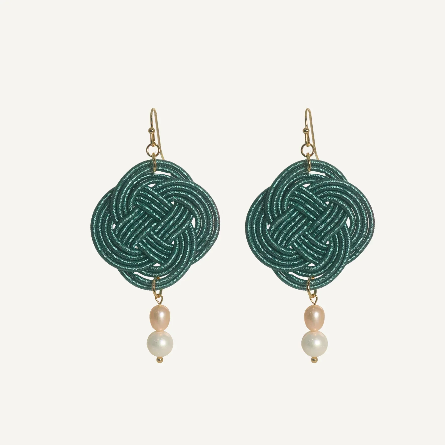 THE ANTECEDANT STORE | E - Modern Auspicious Knot With Freshwater Pearls S1 (Green)