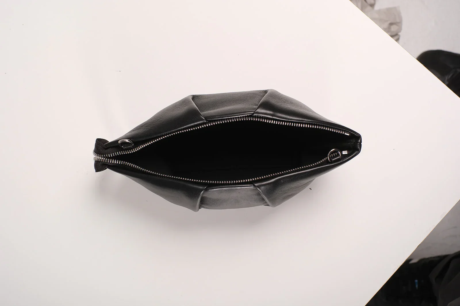 WU HAUS | Mori Leather Clutch - Image 14