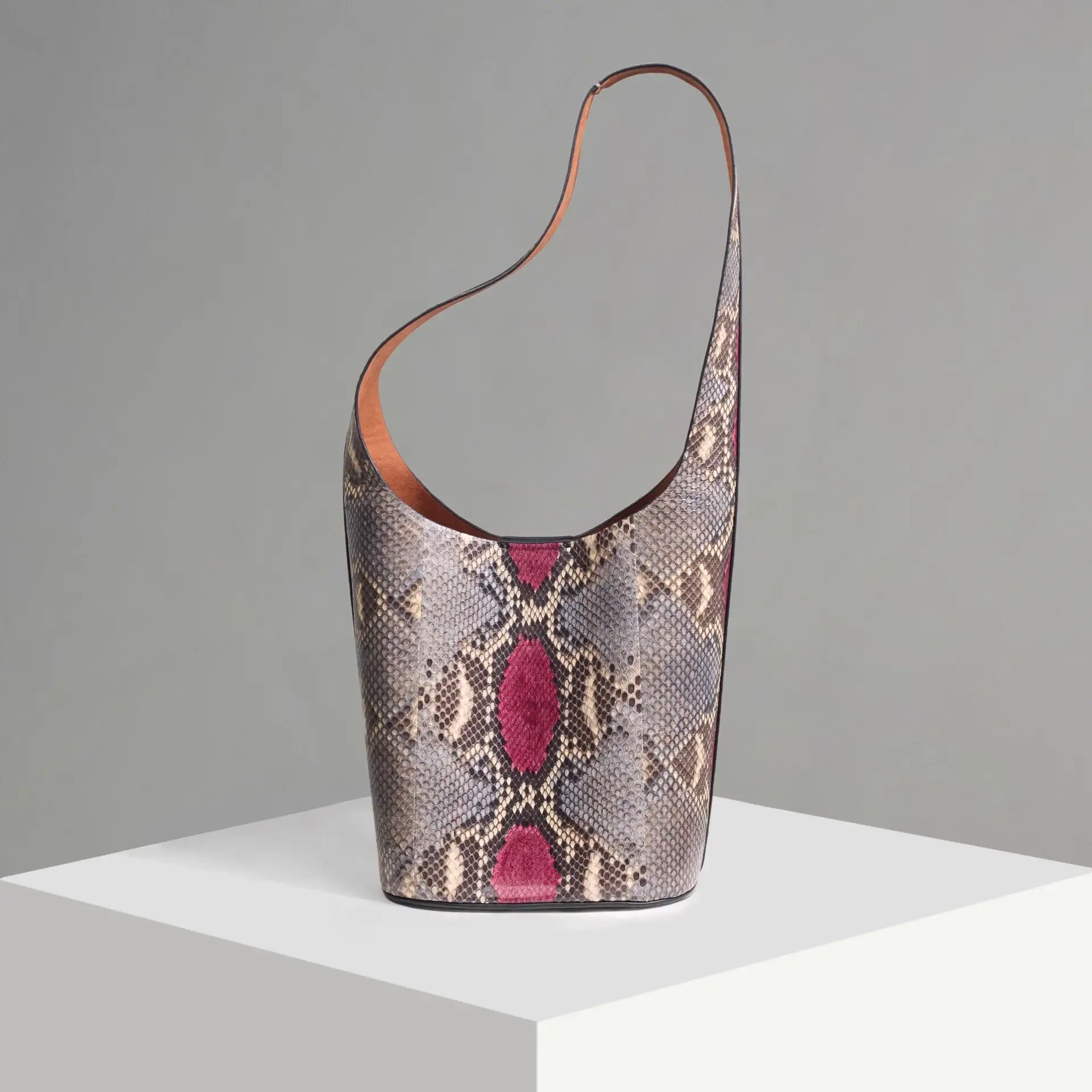WU HAUS | Vessel Navy/Wine Motif Leather Bucket Bag
