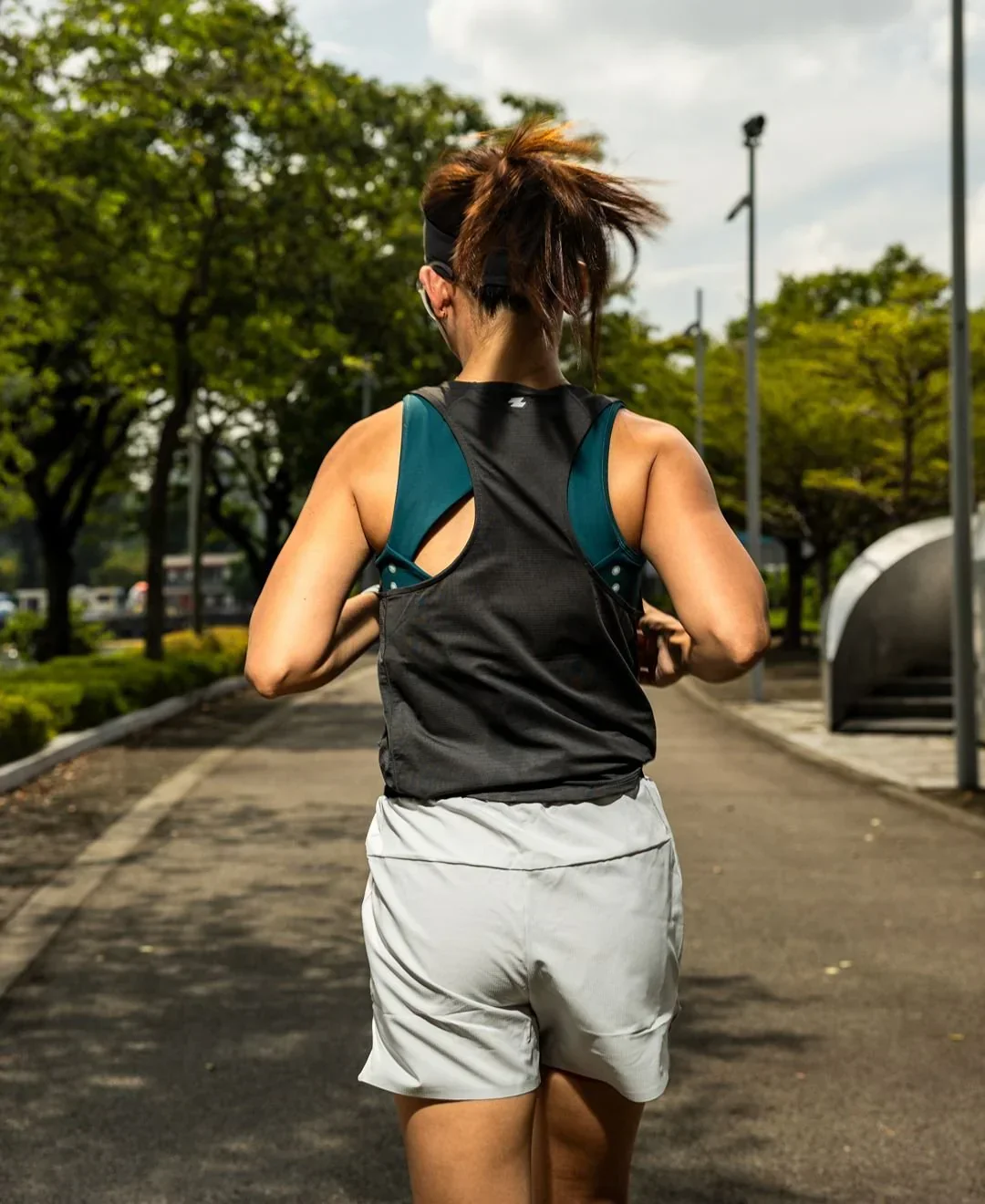 ZODA | Sprintz Singlet for Women - Image 4